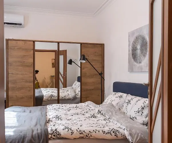 Cosy & Renovated 2bd Flat Near Vitoshka By Flat Mаnager Apartamento Sofía