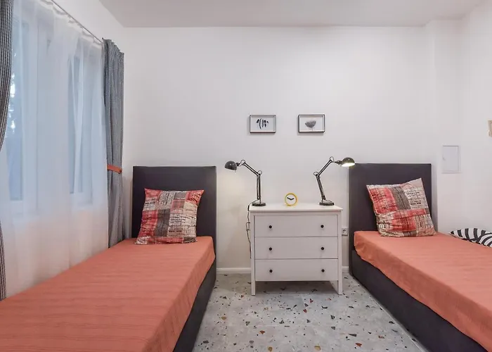 Cosy & Renovated 2bd Flat Near Vitoshka By Flat Mаnager Apartmán