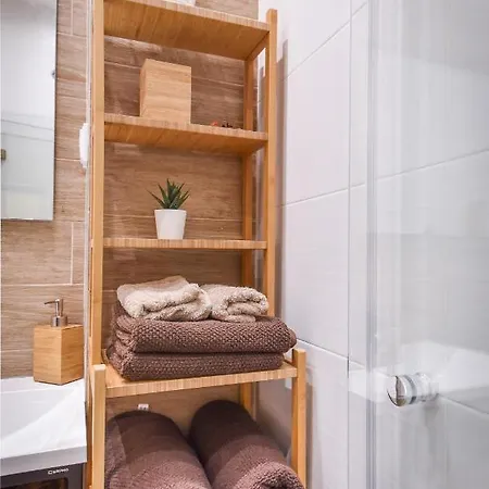 Lejlighed Bright 2bd Center - Ac & Fast Wi-fi By Flat Mаnager Sofia